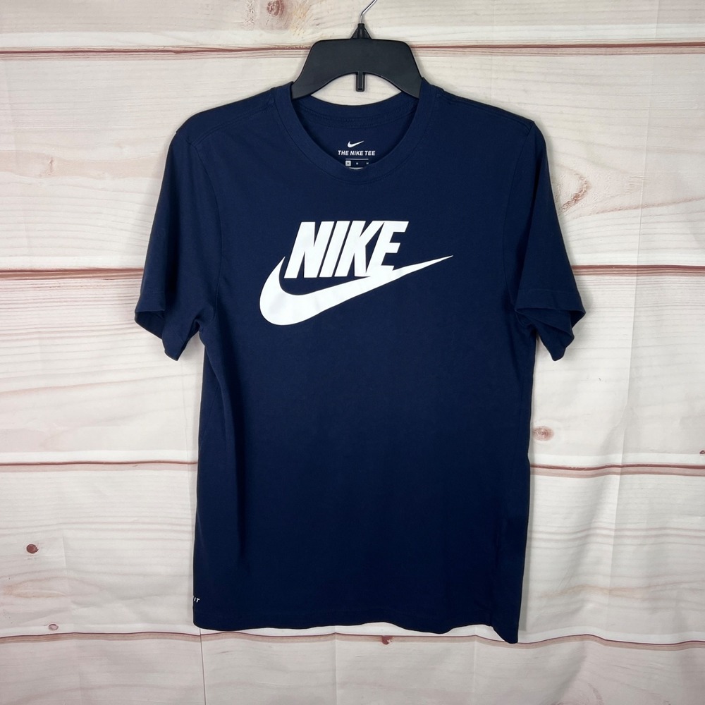Nike T-Shirt Mens M‎ Blue Dri-Fit Graphic Swoosh Short Sleeve Crew Neck Solid